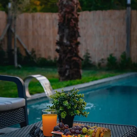 Villa Moonsa Boutique *