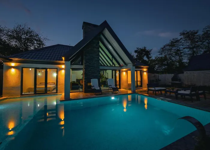 וילה Moonsa Boutique ספנג'ה