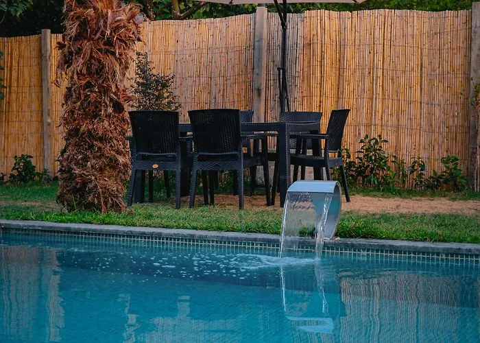 וילה Moonsa Boutique ספנג'ה