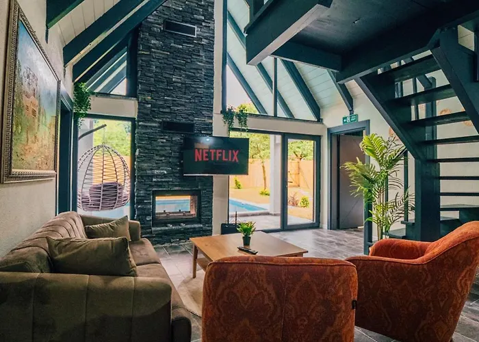 וילה Moonsa Boutique *