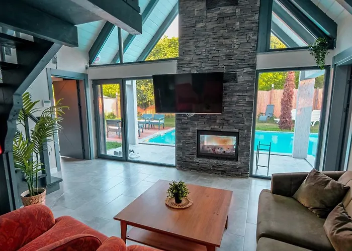 Moonsa Boutique וילה ספנג'ה