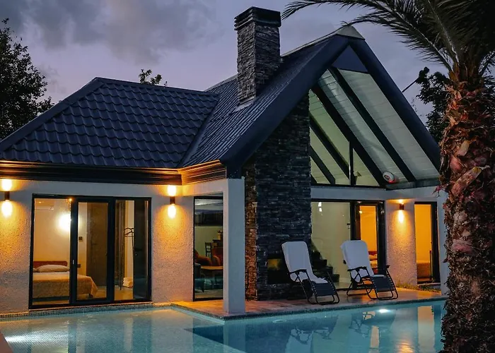 וילה Moonsa Boutique